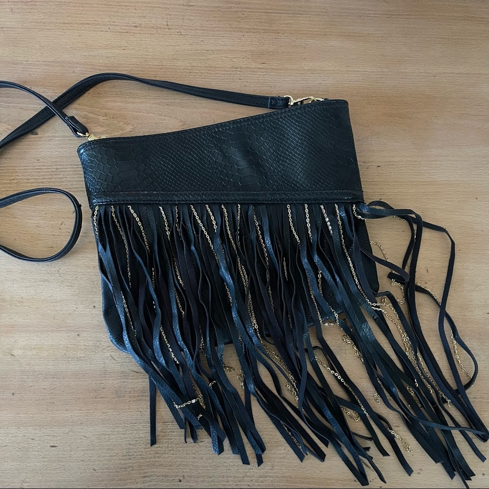 Black + Gold Fringe Crossbody Bag 🤠